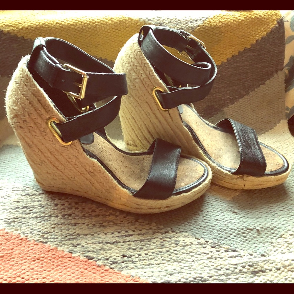 Enzo Angiolini Romario Strappy Leather Wedges